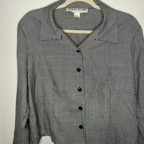 Adolfo Studio Vintage houndstooth cropped button down jacket - Picture 5 of 16